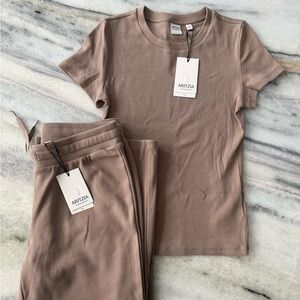 Aritzia Homestretch Set